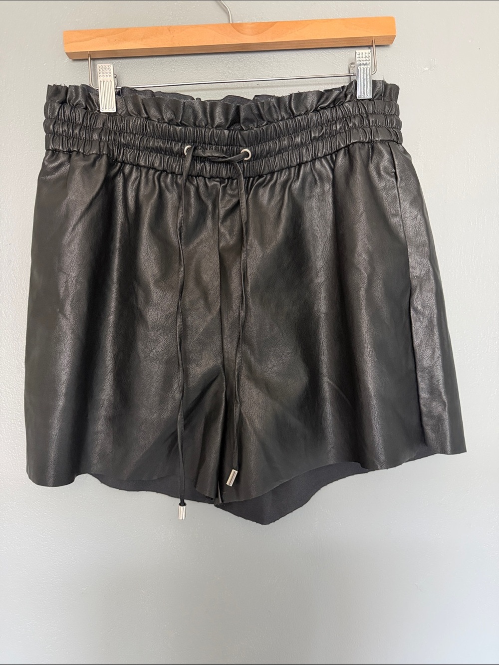Zenana‎ Outfitters Black Faux Leather High-Waist Paperbag Shorts